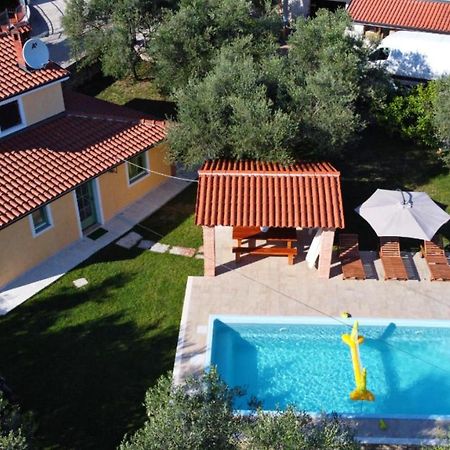 Damjanic Holiday House Бртонигла Екстер'єр фото