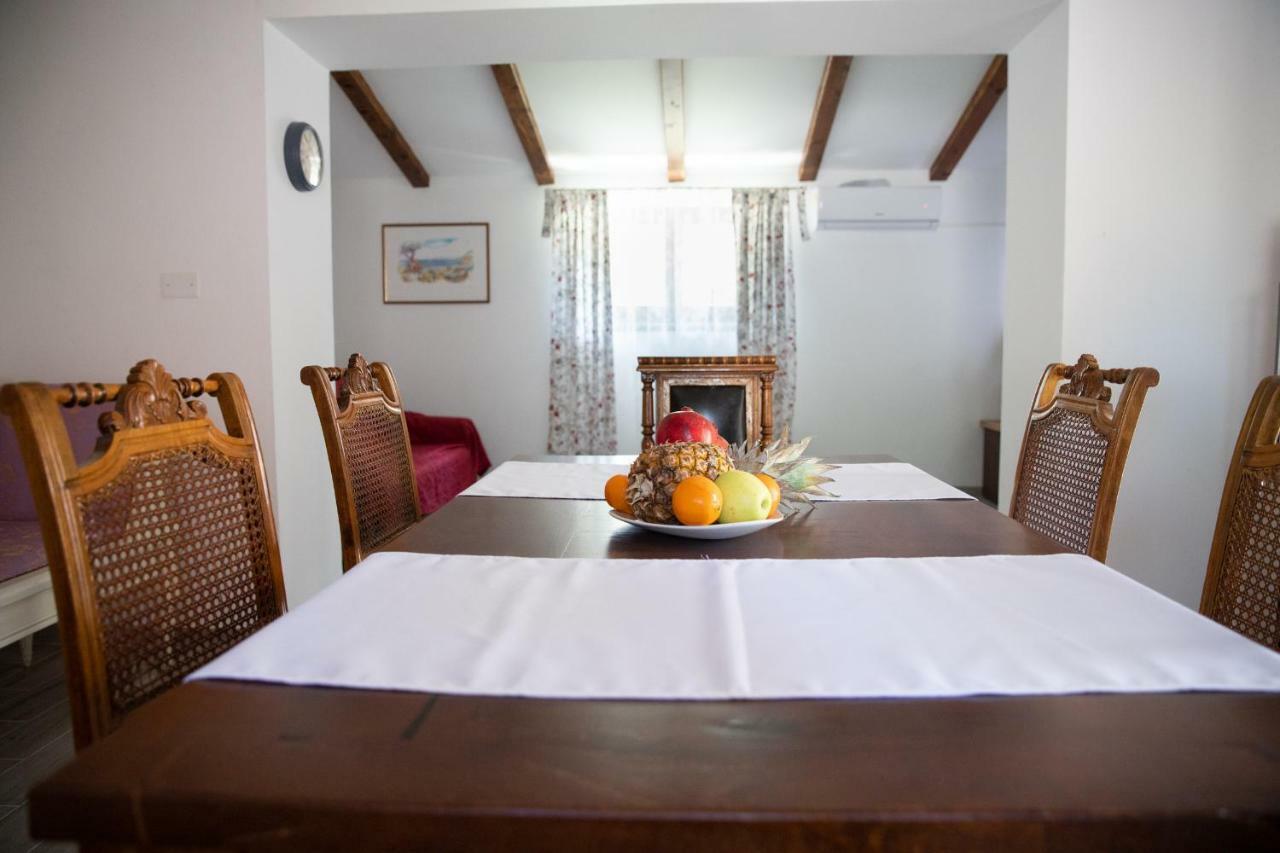 Damjanic Holiday House Бртонигла Екстер'єр фото